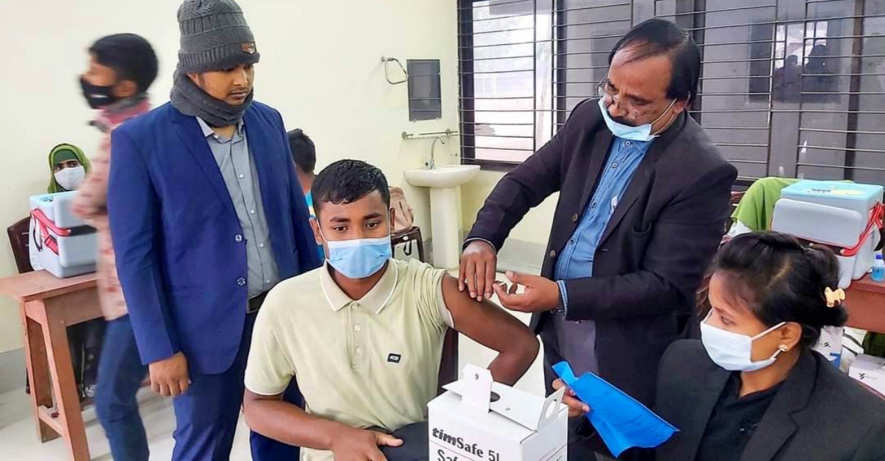 কবিতা: বছর শেষে