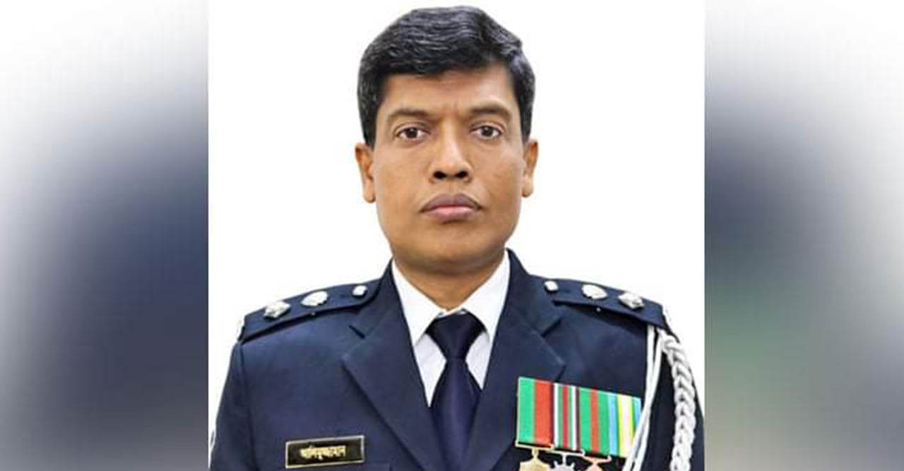 নড়াইলের কৃতিসন্তান মানবিক পুলিশ সুপার আলিমুজ্জামান