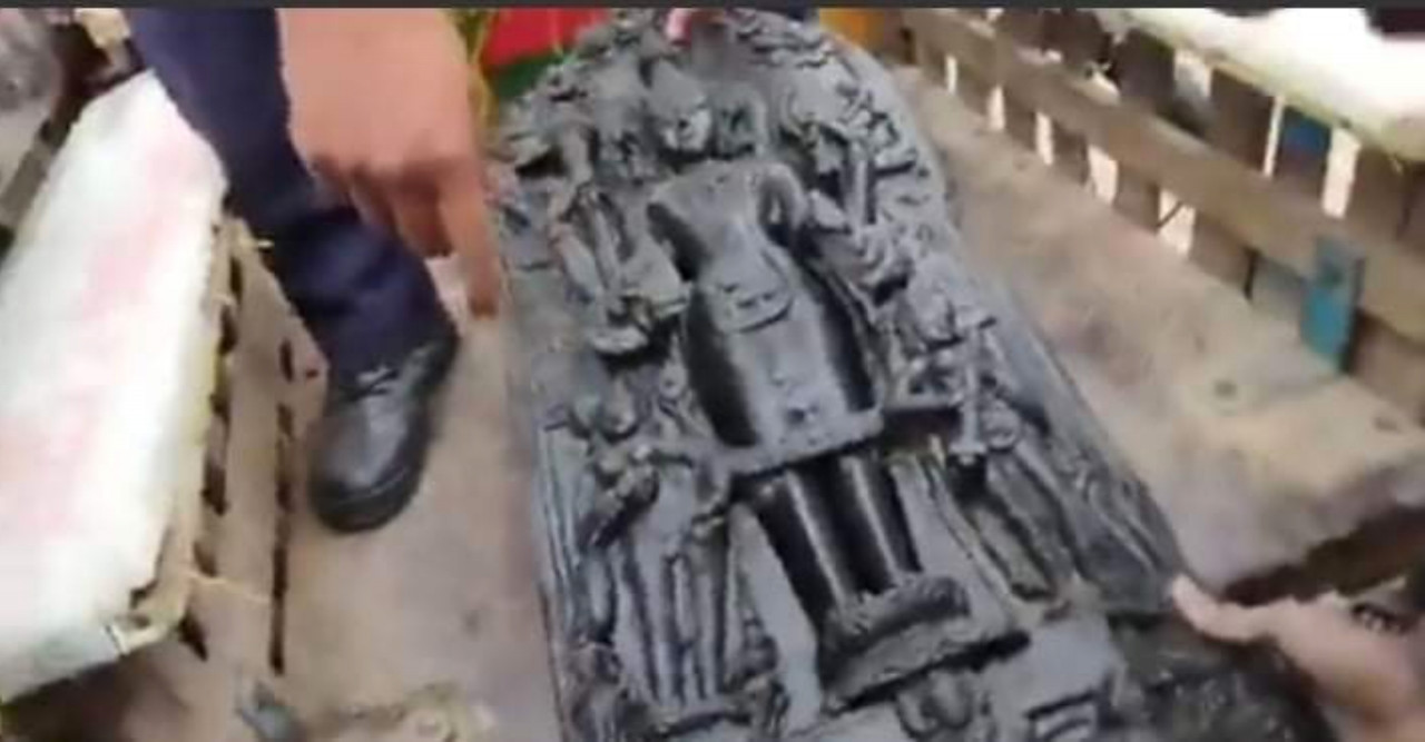 বগুড়া শেরপুরে বিষ্ণুমূর্তি উদ্ধার