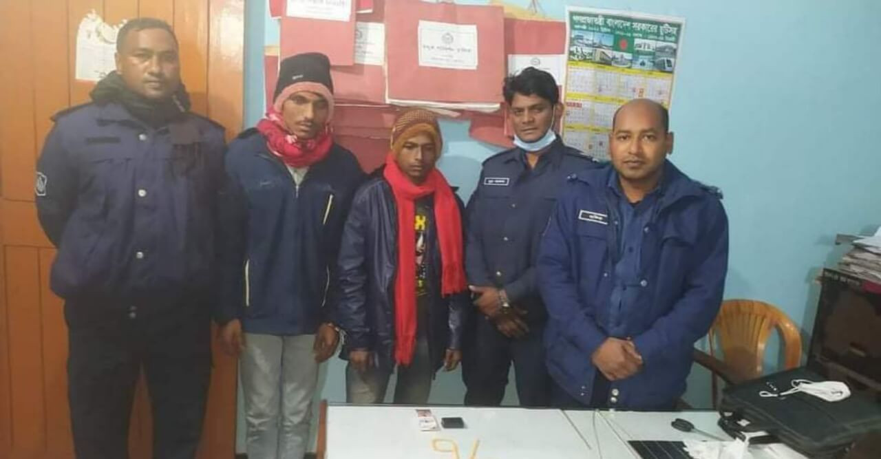 রাণীশংকৈলে ৭৬ পিছ ইয়াবাসহ ২ জন আটক