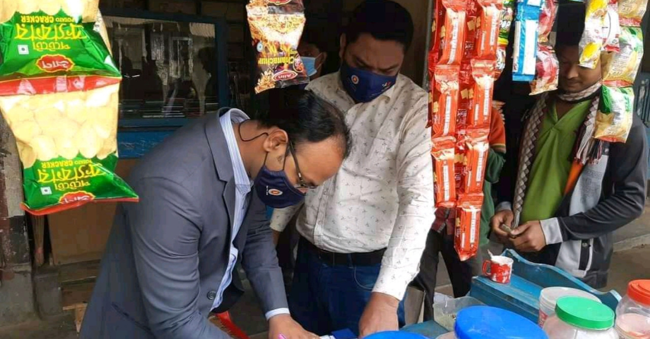 ডোমারে ভ্রাম্যমাণ আদালতে ১০ মামলায় অর্থদণ্ড