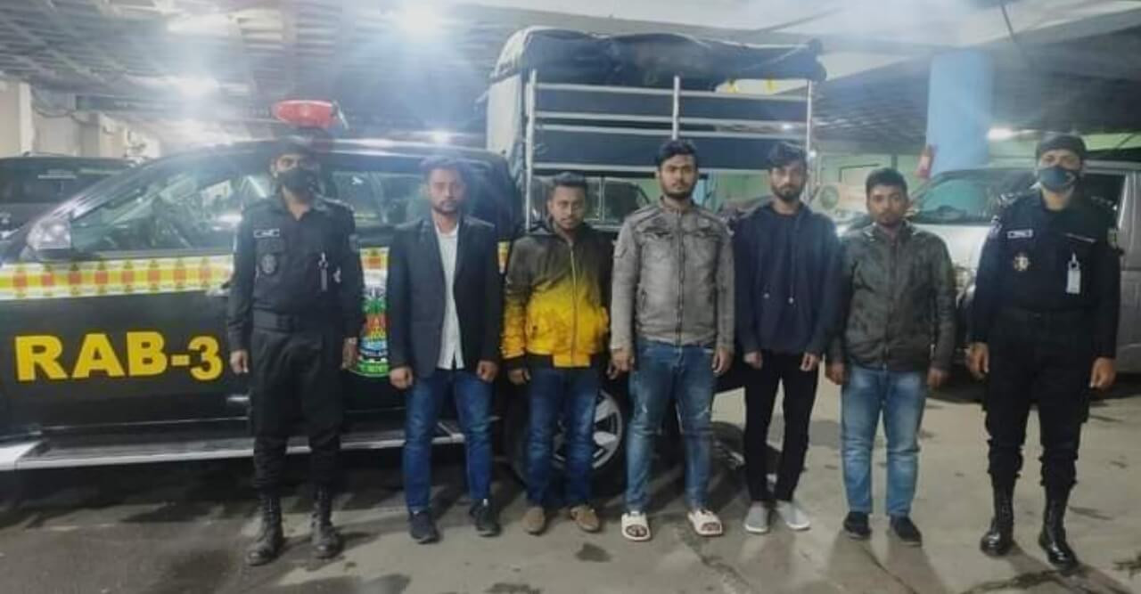 রাজধানীতে ১৮,৬০০ পিস ইয়াবাসহ ৫ জন মাদক ব্যবসায়ী আটক