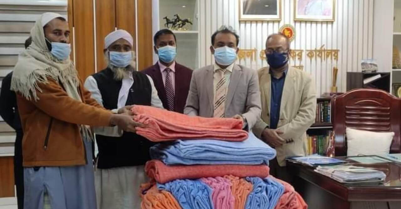 নেত্রকোণায় শীতার্তদের মাঝে প্রধানমন্ত্রী কর্তৃক প্রেরিত শীতবস্ত্র বিতরণ