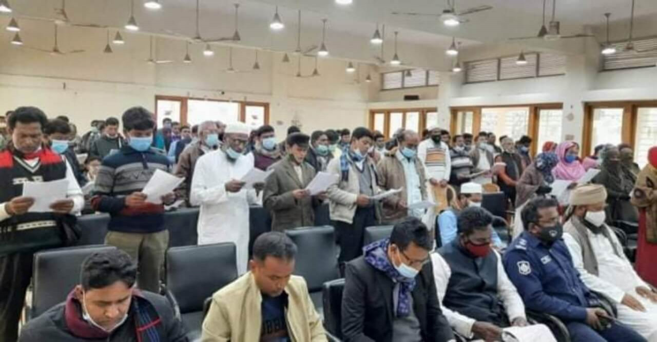 দুর্গাপুরে ছয় ইউপি পরিষদের নব নির্বাচিত সদস্যদের শপথ গ্রহণ