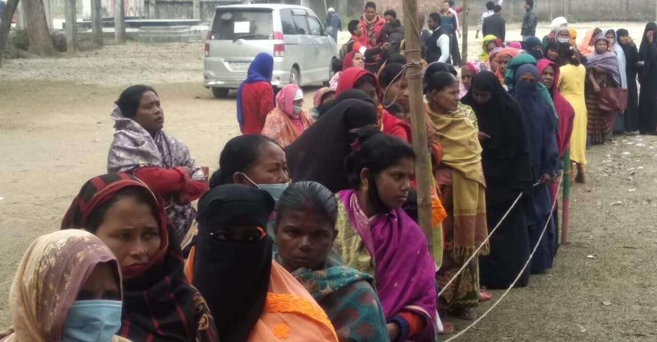 ঠাকুরগাঁওয়ে সপ্তম ধাপে ইউনিয়ন পরিষদ ভোট চলছে