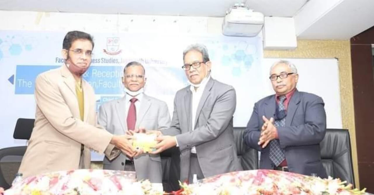 জবির বিজনেস স্টাডিজ অনুষদের নতুন ডিন অধ্যাপক ড. মোঃ গোলাম মোস্তফা
