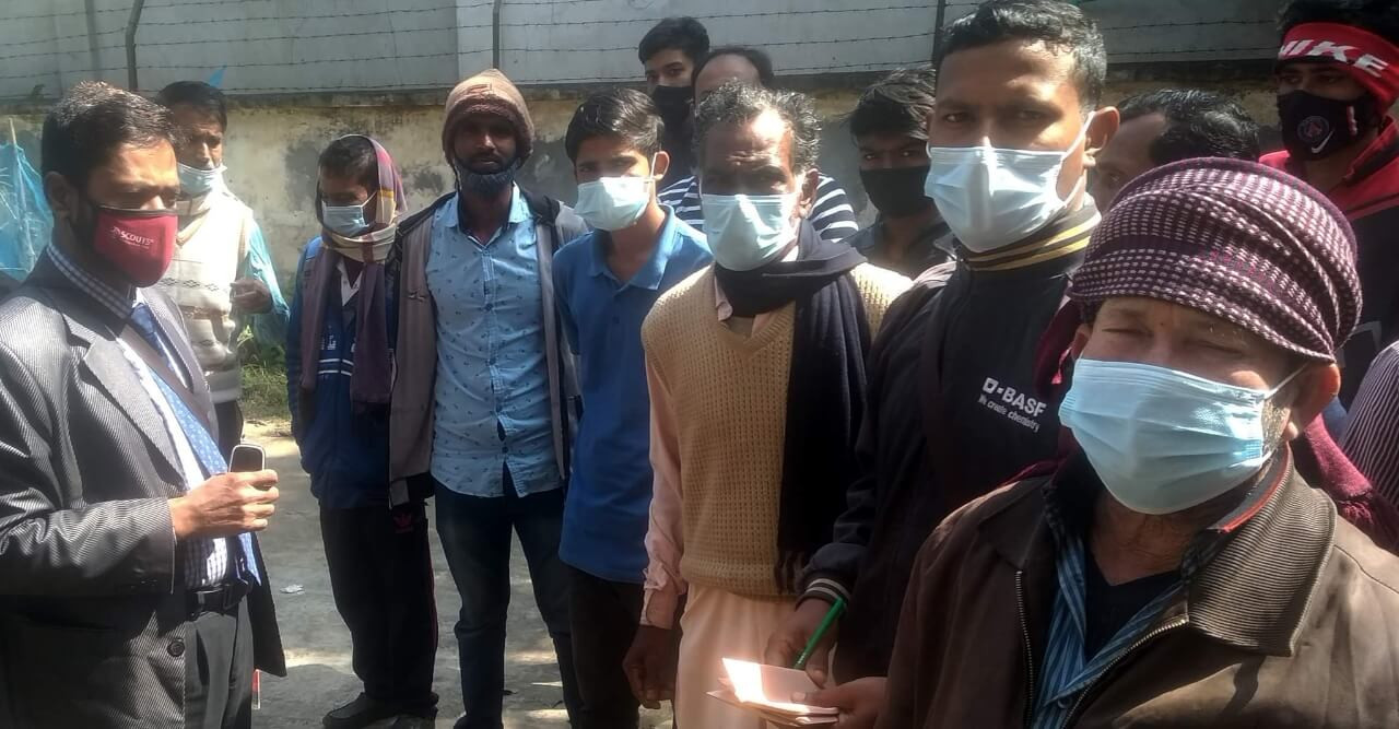 নড়াইলে ৩ বছর আগে মারা গেলেও বিদ্যালয়ের বিদ্যোৎসাহী সদস্য
