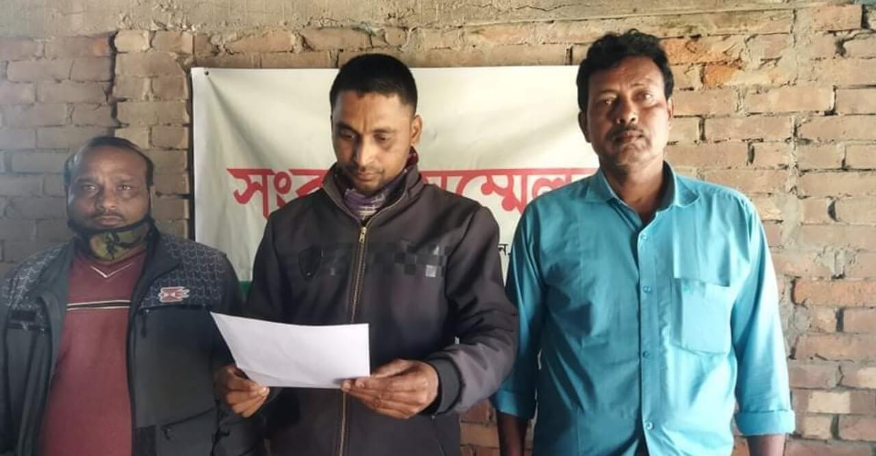 পৈত্রিক সম্পত্তি দখলের প্রতিবাদে বটিয়াঘাটা প্রেসক্লাবে সংবাদ সম্মেলন