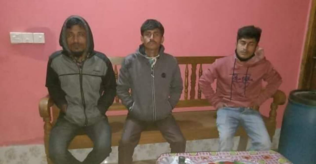 আমতলীতে চুরির প্রস্তুতিকালে চোর চক্রে আটক ৩