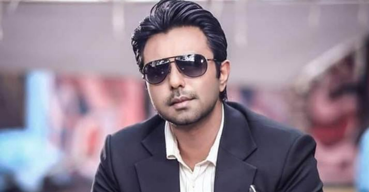 দীর্ঘদিন পর আমেরিকা থেকে দেশে ফিরলেন অপূর্ব