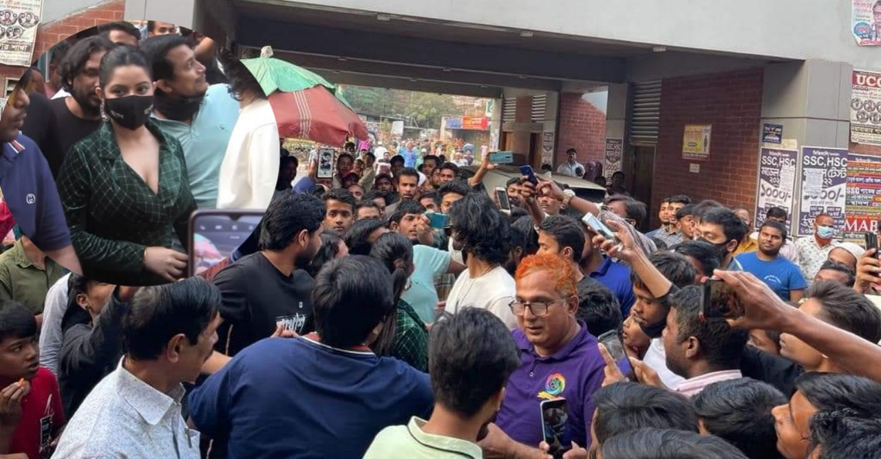 'মুখোশ' দেখতে গিয়ে জুতা খুলে দৌড়ে গাড়িতে ওঠেন পরীমণি