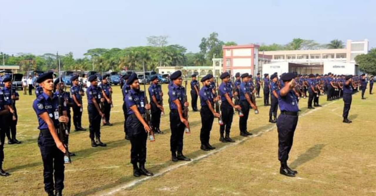 ভোলায় জেলা পুলিশের মাস্টার প্যারেড অনুষ্ঠিত