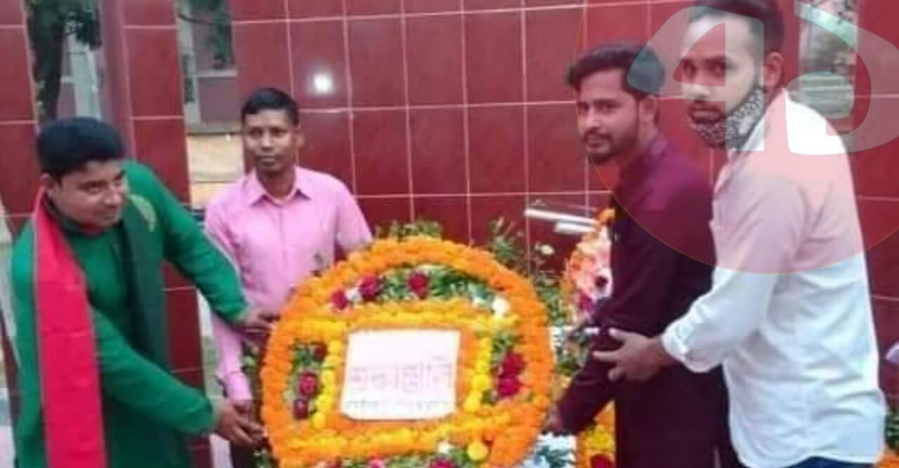 মহান স্বাধীনতা ও জাতীয় দিবস উপলক্ষে ধামইরহাট উপজেলা প্রশাসনের পুষ্পস্তবক অর্পণ