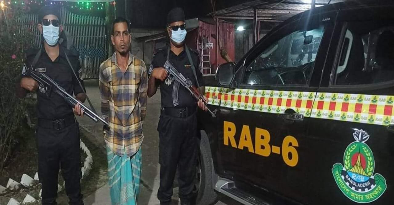 জীবননগরের আন্দুলবাড়িয়ায় র্যাবের অভিযানে ফেন্সিডিলসহ গ্রেফতার ১