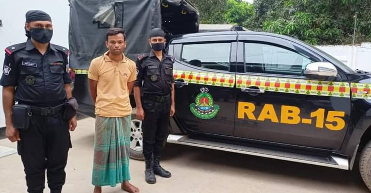 উখিয়ায় র্যাবের অভিযানে দেড় লাখ ইয়াবাসহ আটক - ১