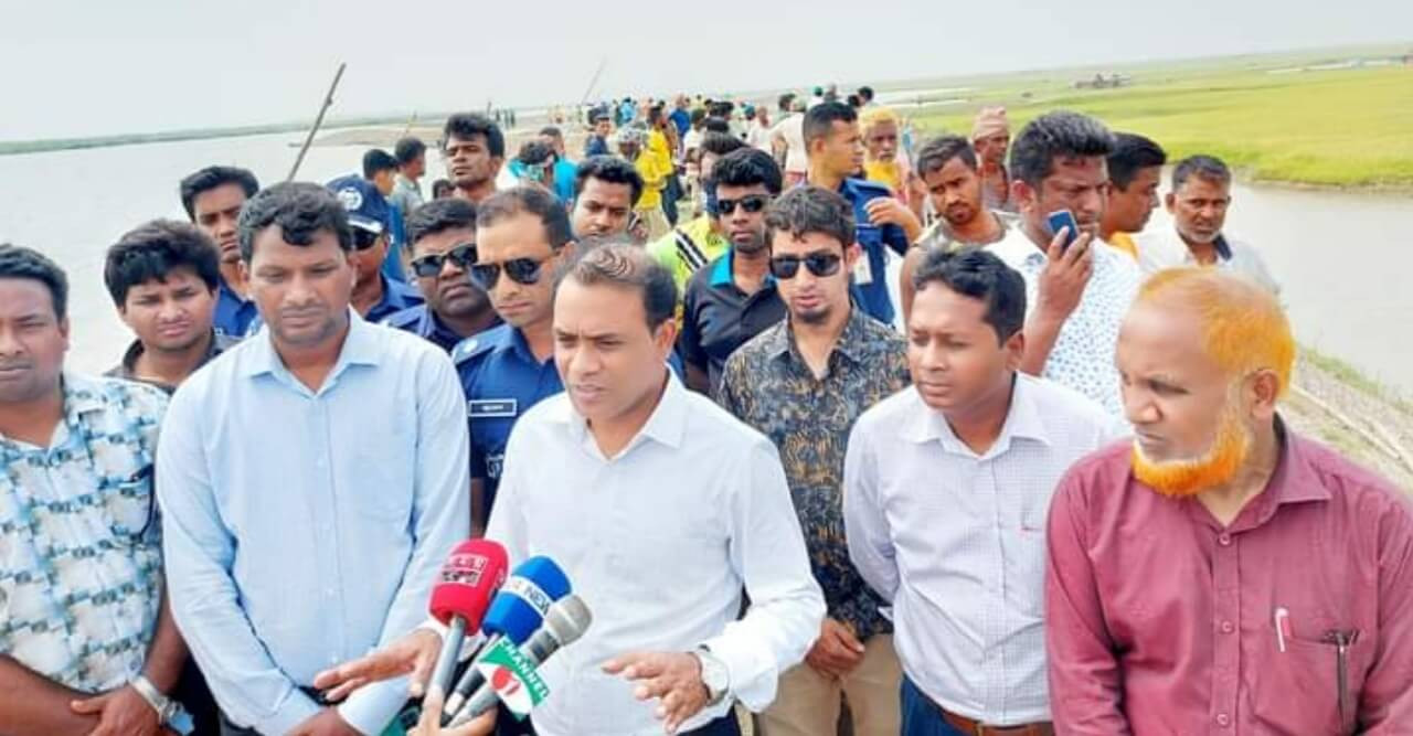 নেত্রকোণার ফসল ও বাঁধ রক্ষায় সম্মিলিতভাবে কাজ করছে জেলা প্রশাসন
