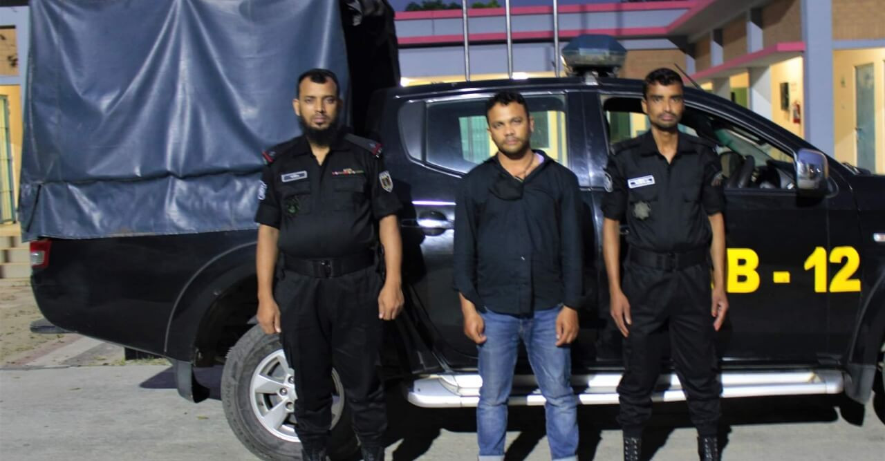 শেরপুরে ৯৫০ পিচ নেশাজাতীয় আম্পলসহ গ্রেপ্তার ১