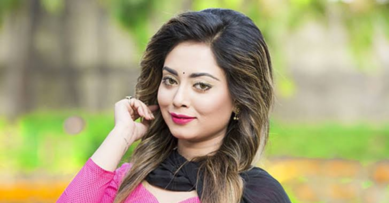 চিত্রনায়িকা তমা মির্জা অভিনয়ে ১ যুগ পার করলেন