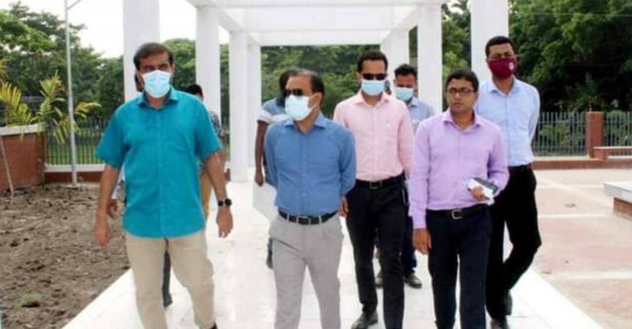 মোহনগঞ্জে উন্নয়নমূলক কর্মকাণ্ড পরিদর্শনে জেলা প্রশাসন