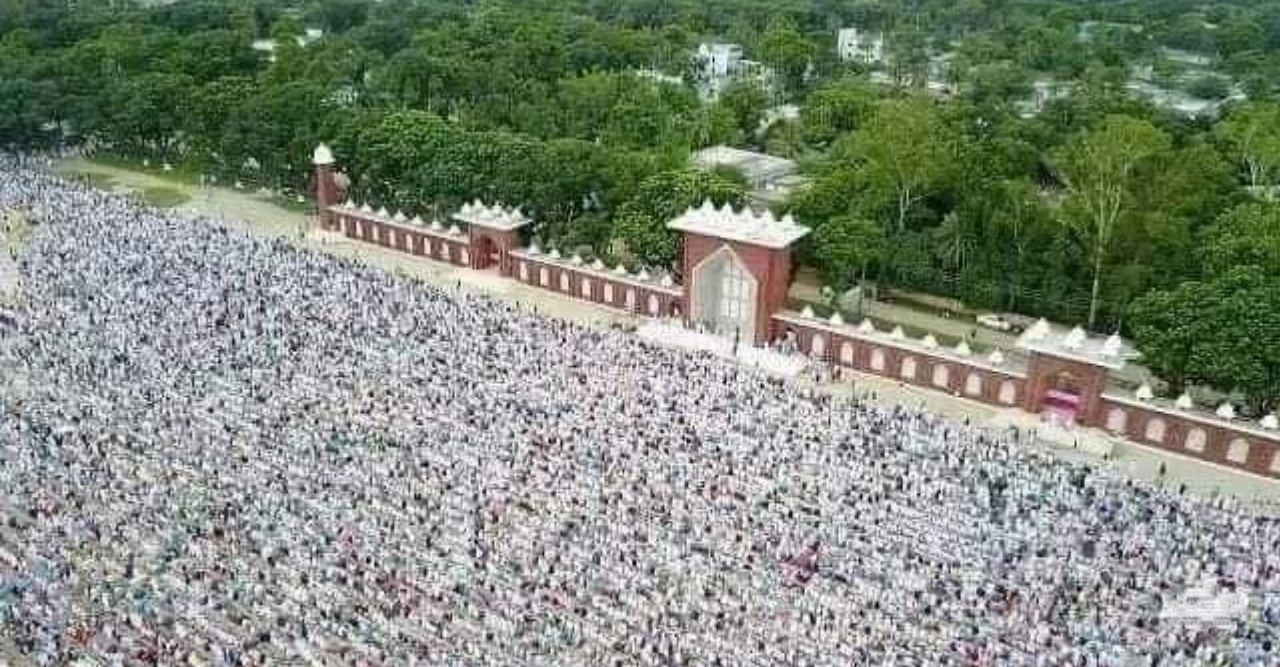 ১০ লাখ মুসল্লি নিয়ে এশিয়া মহাদেশের সর্ববৃহৎ ঈদের জামাত দিনাজপুরে