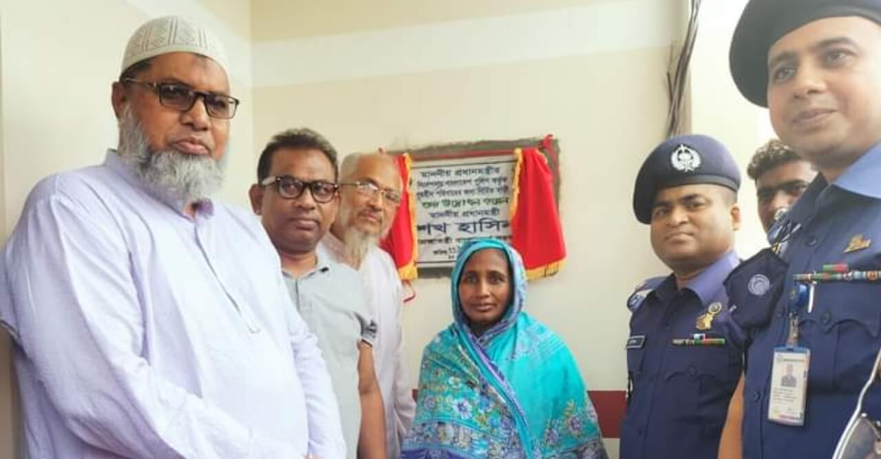 শেরপুরে পুলিশের অর্থায়নে ঘর পেলেন বিধবা নুরজাহান বেগম