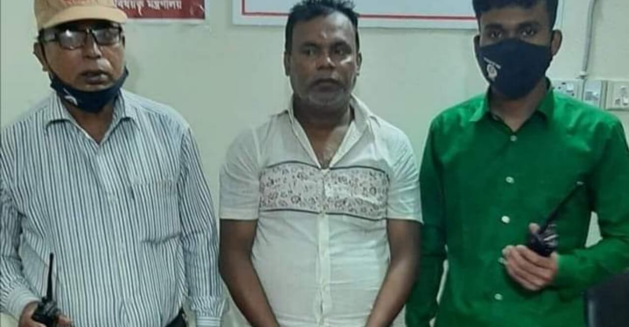 ৪০ বোতল ফেন্সিডিল সহ ১ মাদক ব্যবসায়ী আটক