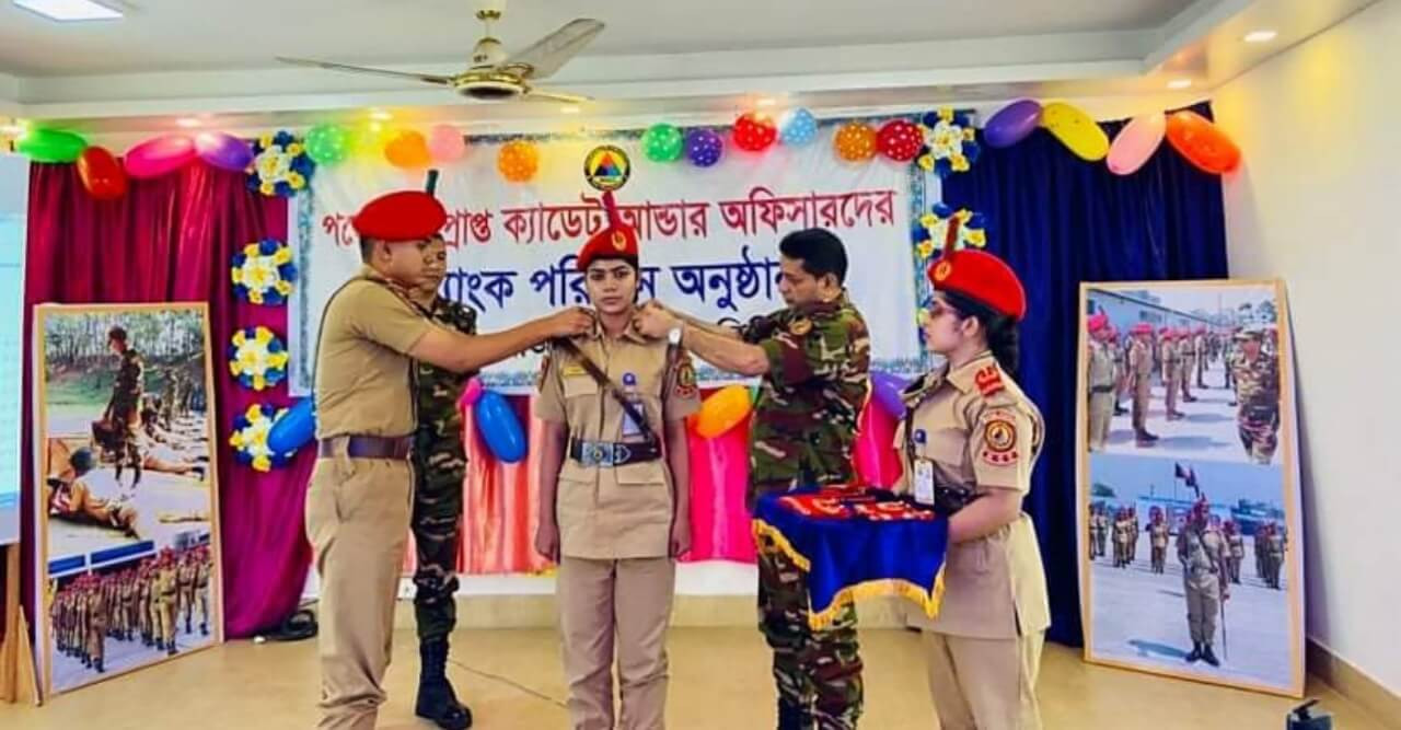 জবি বিএনসিসি প্লাটুনের লেডি সিইউও রিয়া