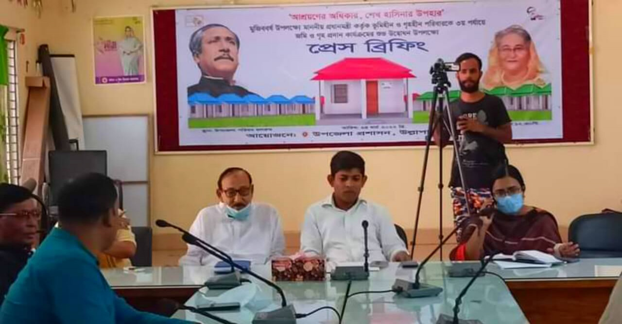 উল্লাপাড়ায় প্রধানমন্ত্রীর ঈদ উপহার বসতঘর পাচ্ছেন ৪০ পরিবার